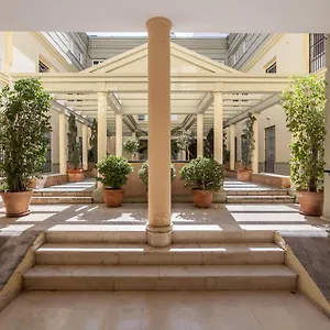  Apartment Con Encanto En El Barrio De Santa Cruz Spain